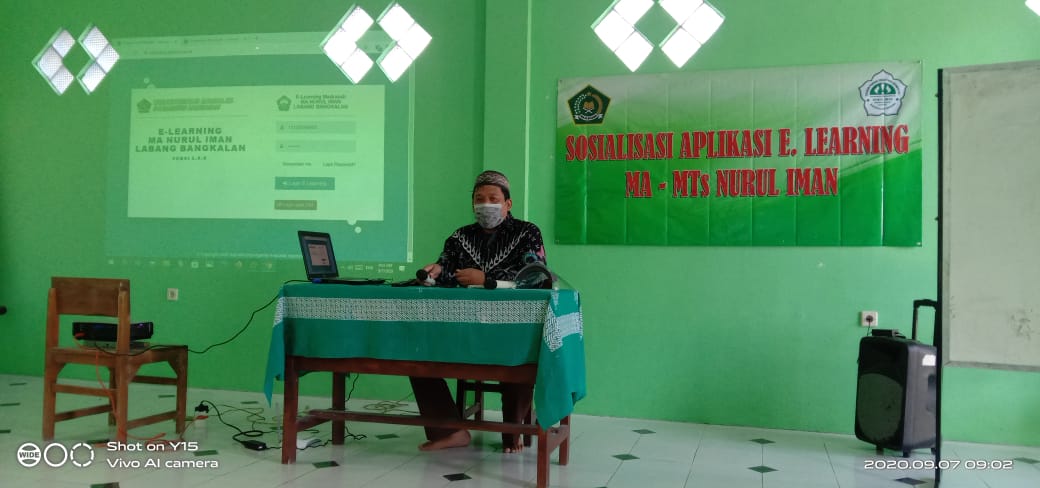 Pemateri Sosialisasi Aplikasi Elearning