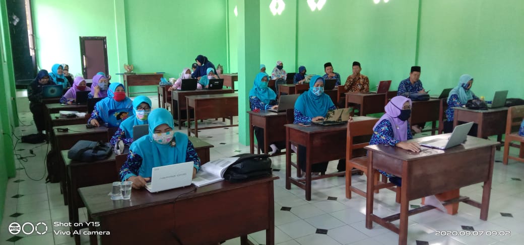 Peserta Sosialisasi Aplikasi Elearning